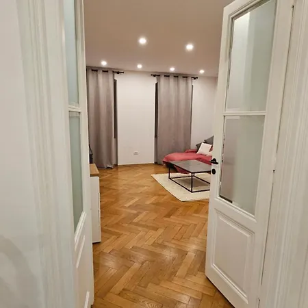Rudolf 107 - Apartamento *